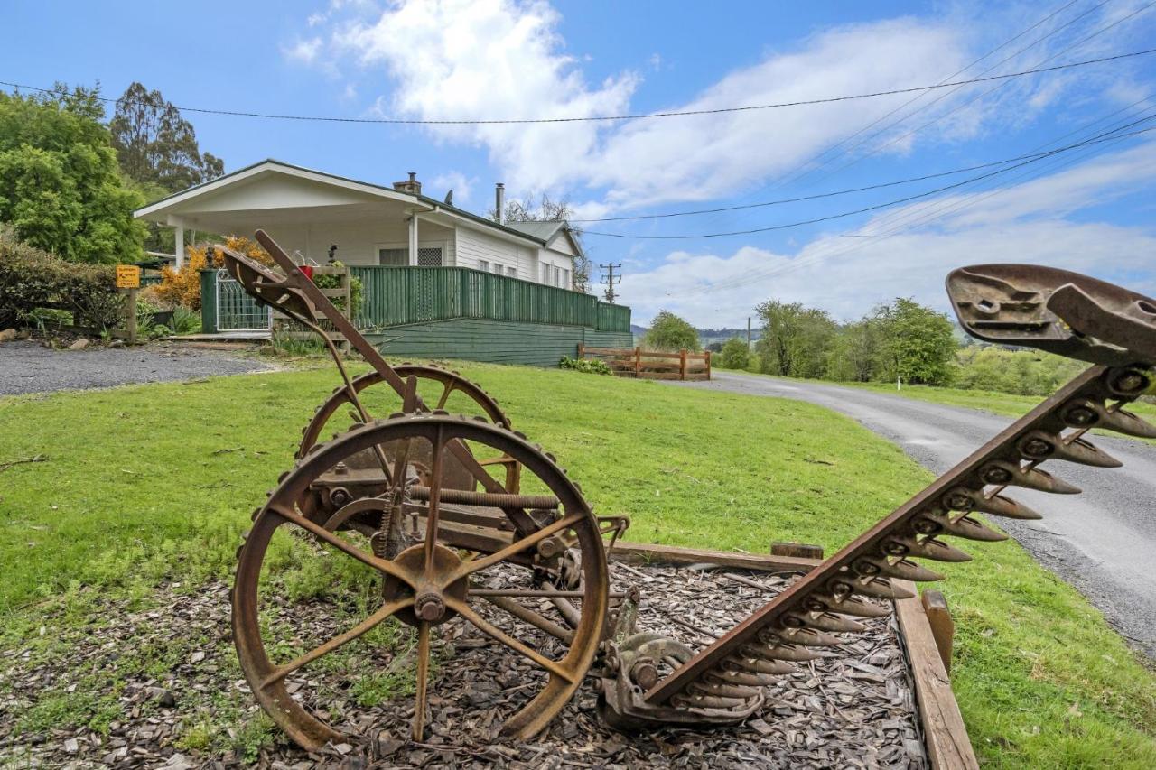 Mole Creek Cabins Exterior photo